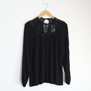 💥2 for $20💥JESSICA SIMPSON blouse Lace Detail